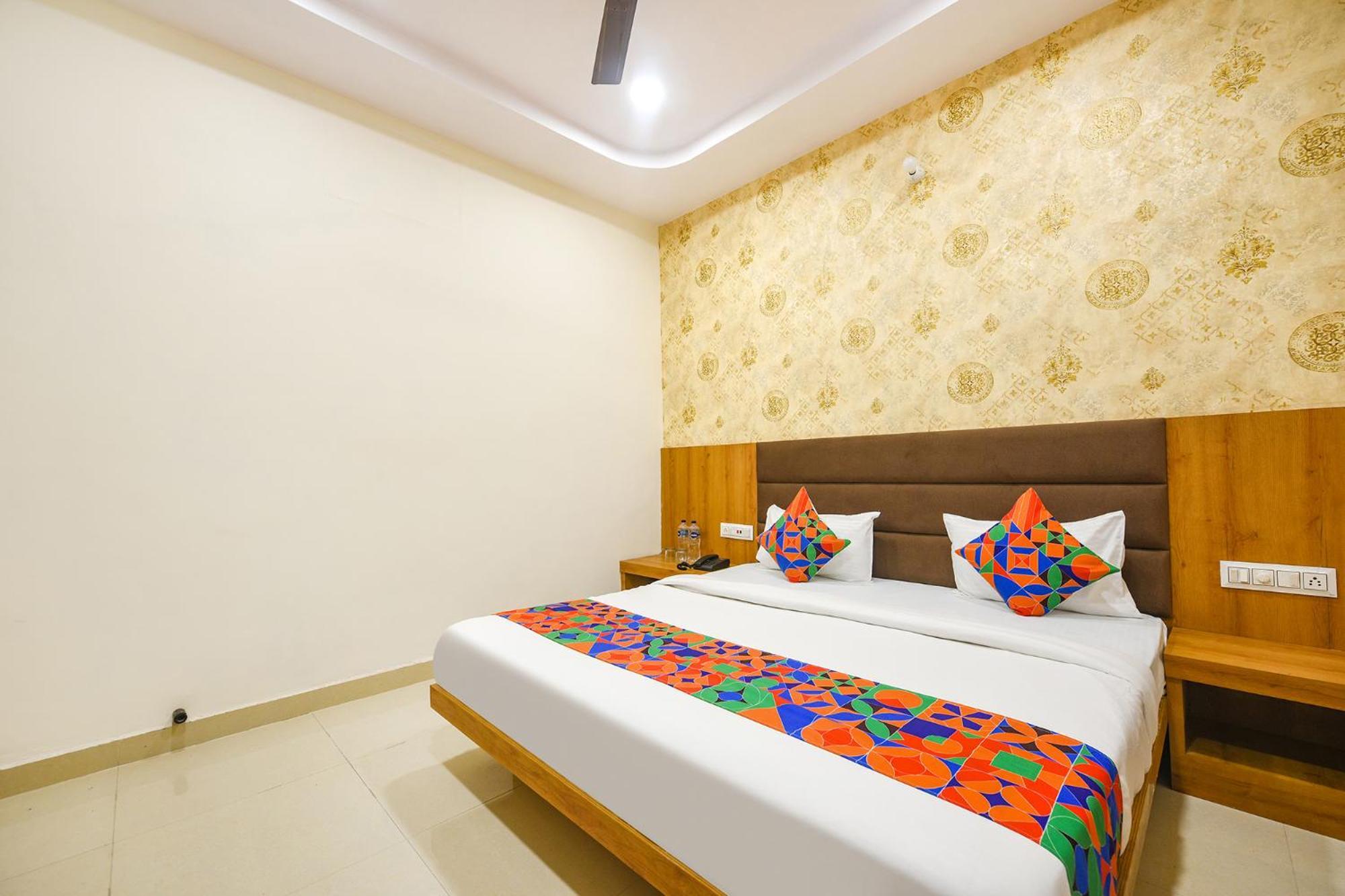 Fabhotel Golden Tree Amritsar Exterior foto